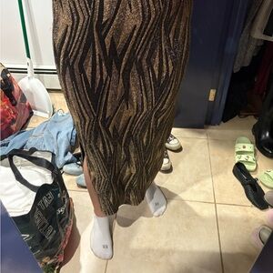 AQUA Elegant Black and Gold Sequin Skirt